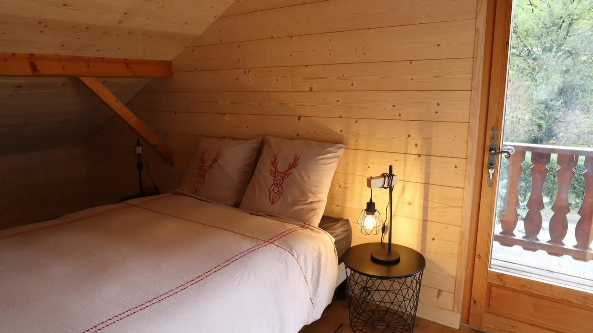 Chalet Renove Spacieux Pres Des Commerces, A 200M Du Village Et Du Lac, Navette Ski-Bus Gratuite - Fr-1-624-118 Samoëns